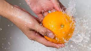how to wash oranges before juicing